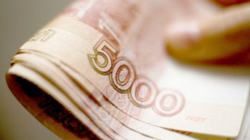 Rubla reia declinul faţă de dolar
